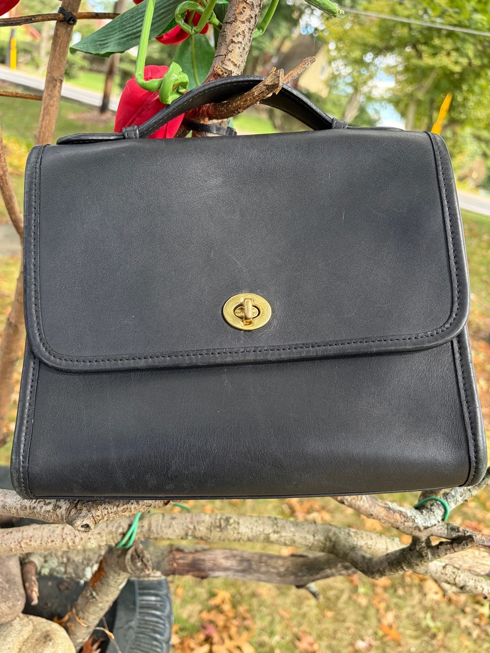 Vintage Coach Court Bag Thick Black Leather J13-9870